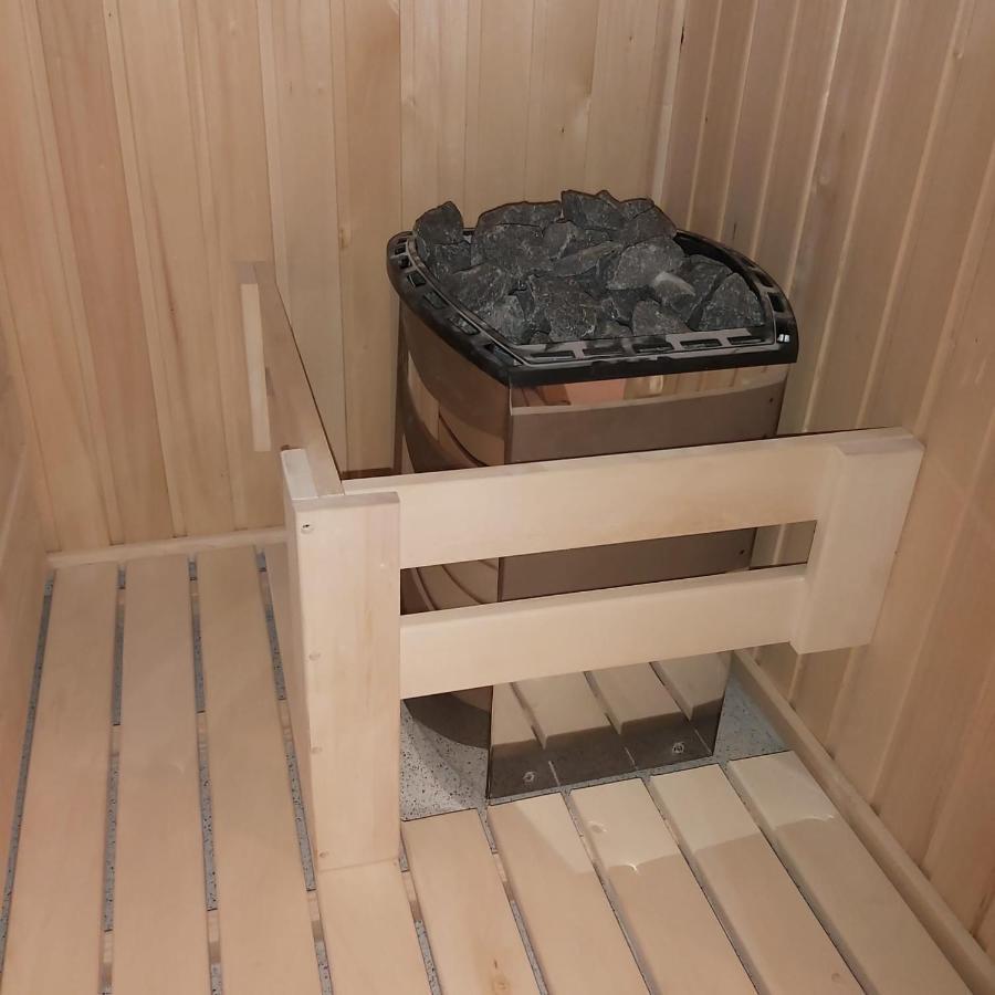 Guesthouse Of Manoni Ratiani 메스티아 외부 사진