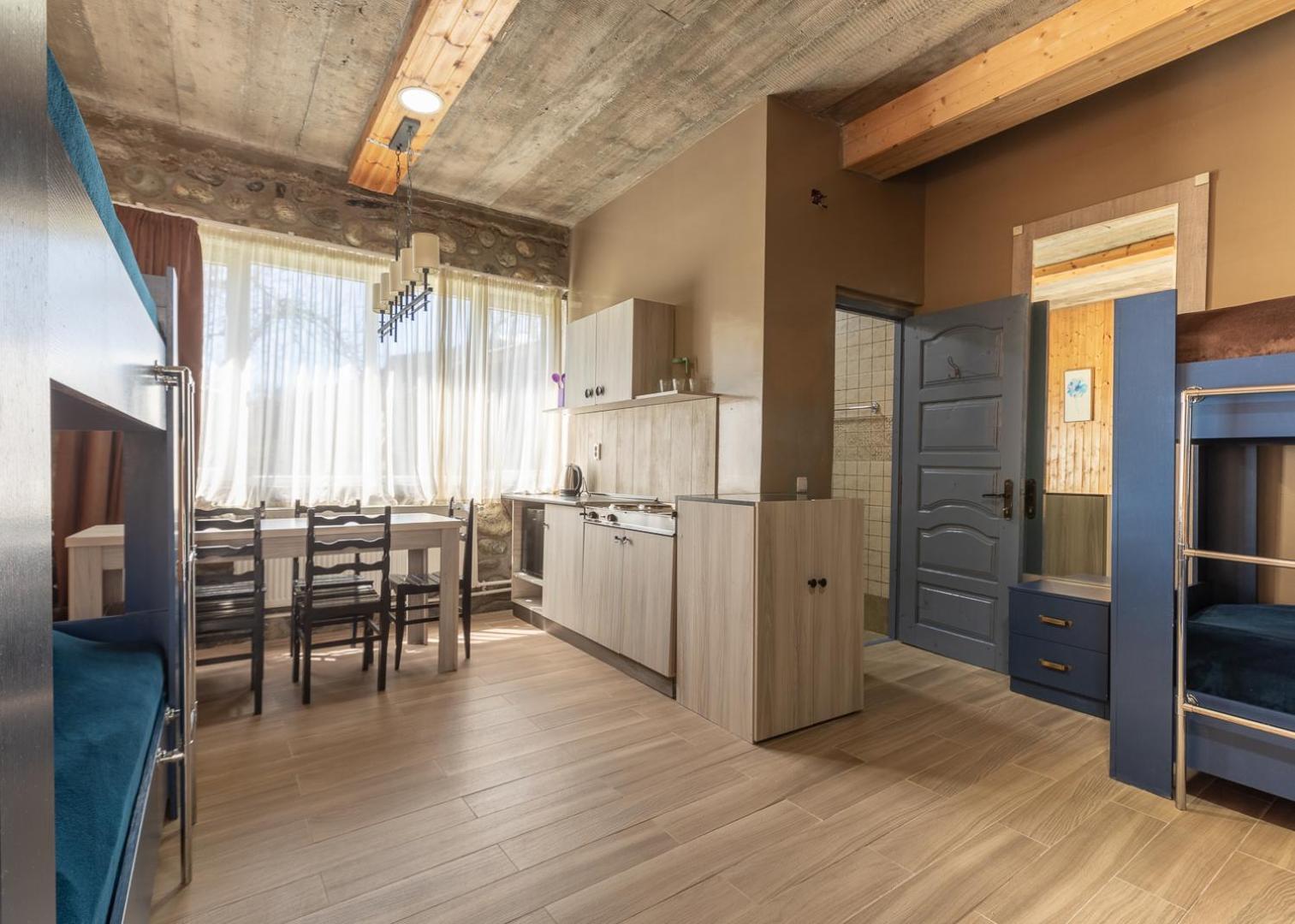Guesthouse Of Manoni Ratiani 메스티아 외부 사진
