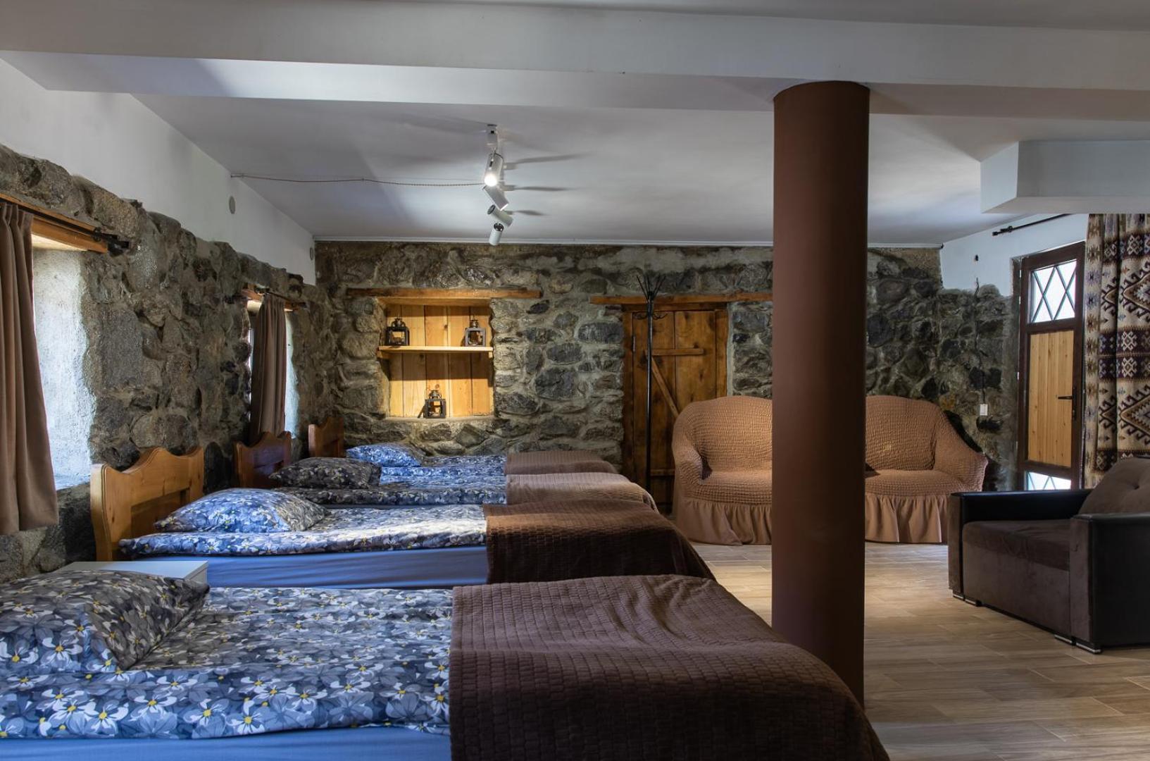 Guesthouse Of Manoni Ratiani 메스티아 외부 사진