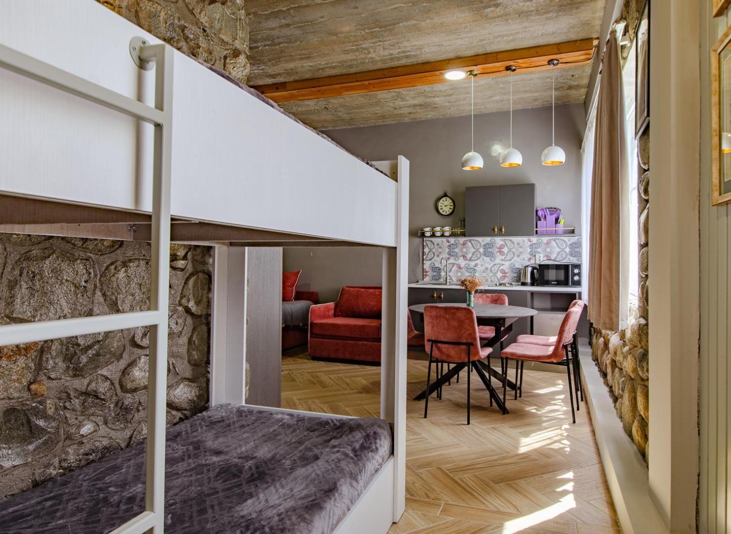 Guesthouse Of Manoni Ratiani 메스티아 외부 사진