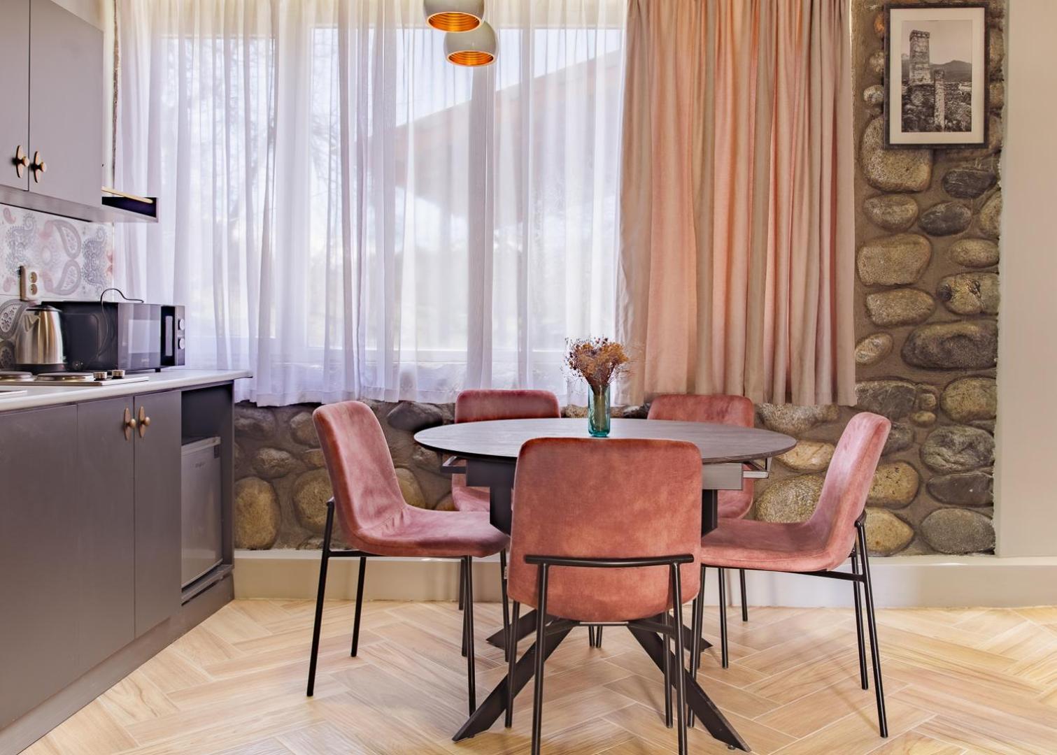 Guesthouse Of Manoni Ratiani 메스티아 외부 사진